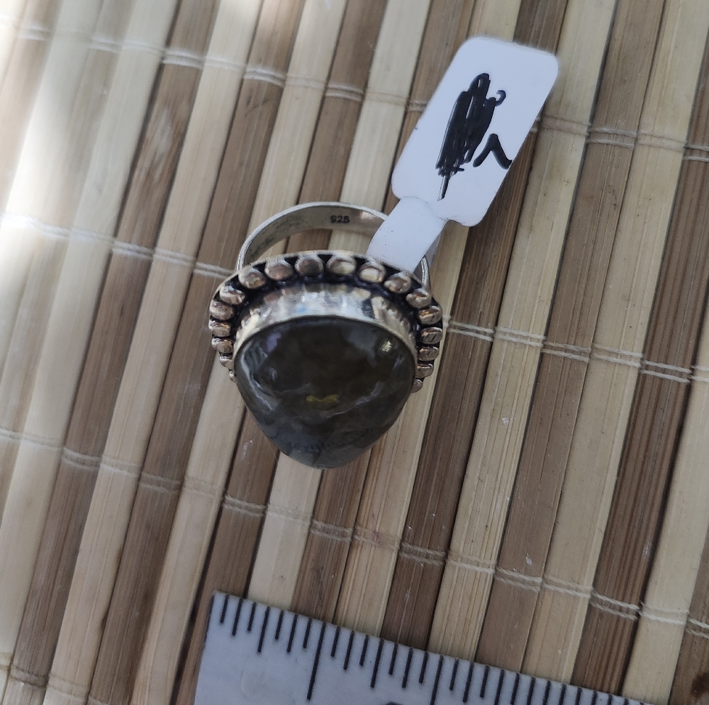 Handmade Labradorite Silver Ring Size 7.5 - Picture 6 of 7